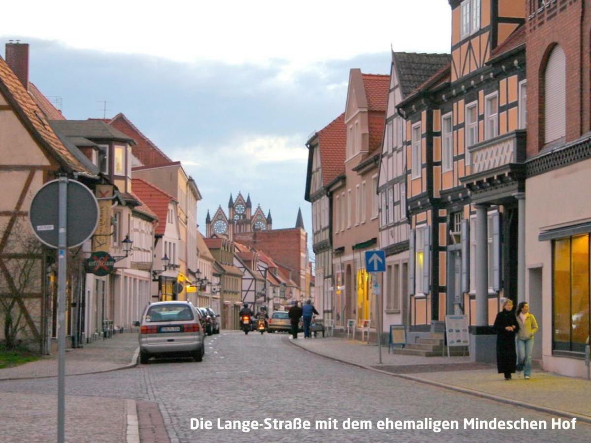 Haus Zur Eselsbruecke Lägenhet Tangermünde Exteriör bild
